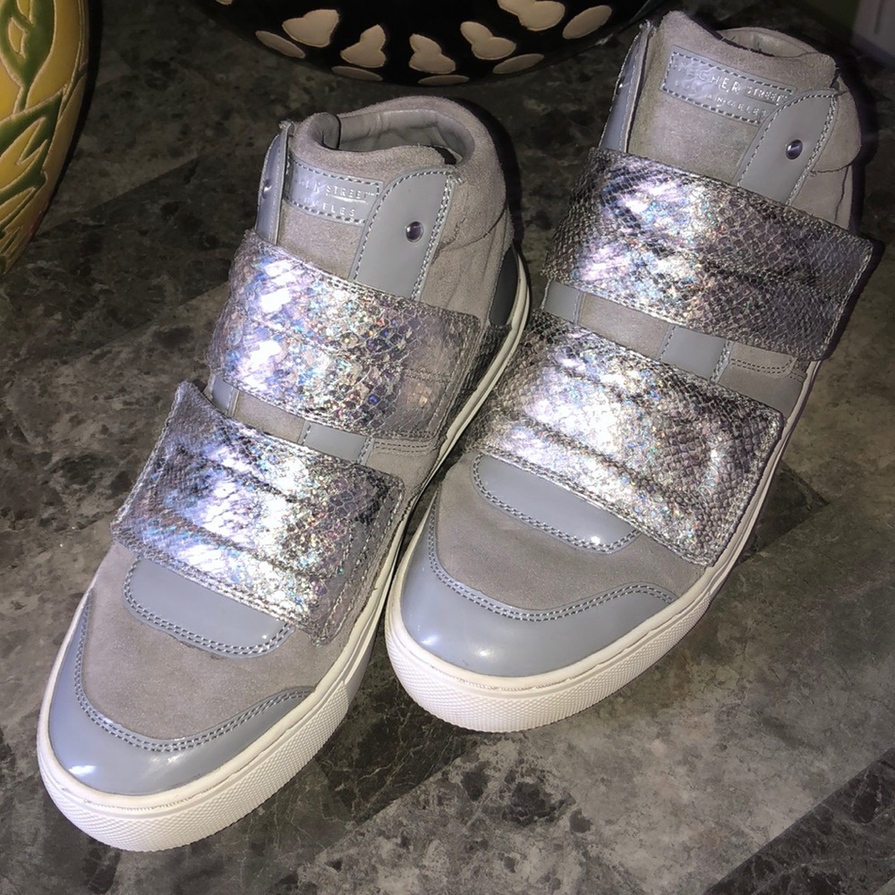 Skecher street Los Angeles rise fit